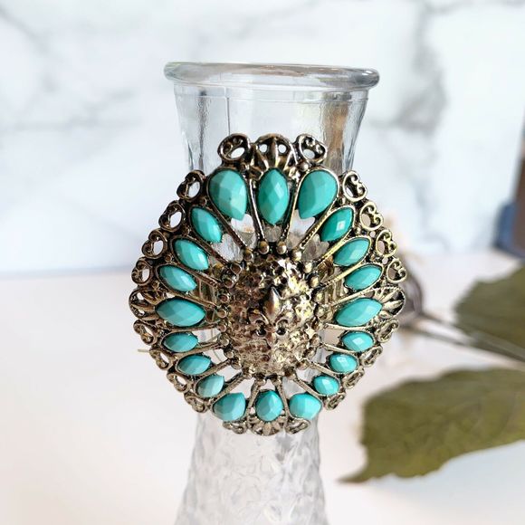 Fleur De Lis Ring Stretchable Large Statement - Picture 4 of 5